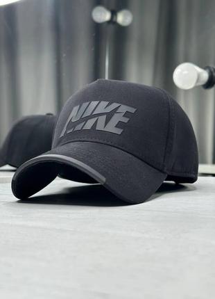 Бейсболка « nike» тракер зимова утеплена