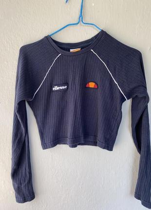 Топ ellesse