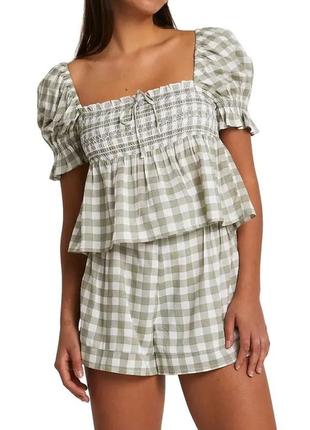 Укорочений топ у дрібну клітку світлий хакі river island розмір m