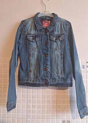 Джинсова куртка