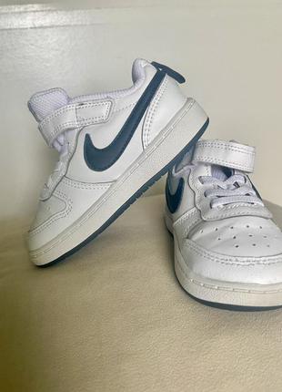 Кроссовки nike