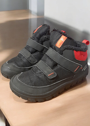 Детские, теплые ботинки для зимних прогулок,модель sh100 warm mid,бренд quechua, франция, р.30-31 (в наличии две пары)