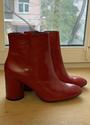 Ботинки bershka