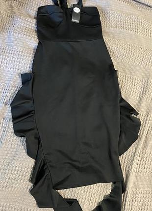 Нова чорна сукня-футляр