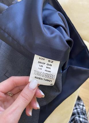 Классический костюм тройка мужской