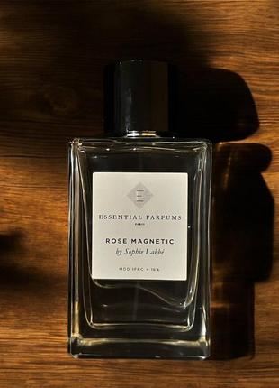 Rose magnetic essential parfums
