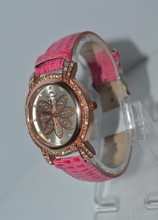 Годинник наручний жіночий 7 перламутр