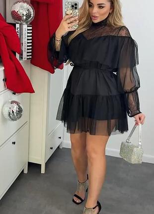 Сукня вільного крою, мереживо