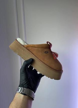 Женские угги ugg tazzle slipper platform chestnut