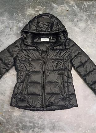 Женская куртка calvin side m