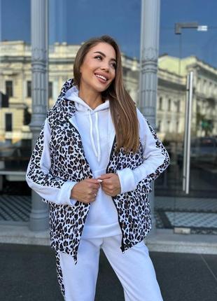 Жіночий теплий спортивний костюм трійка утеплений флісі жилеткою жилетом лео леопард зимовий зимній