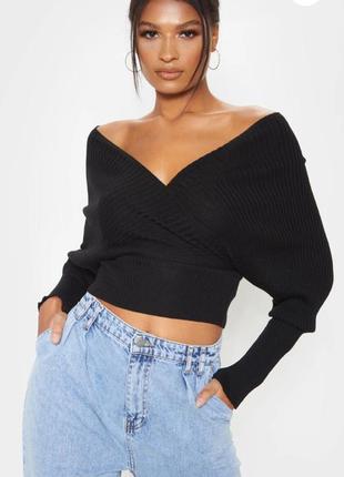 Черный укороченный приталенный свитер/джемпер со спущенными плечами