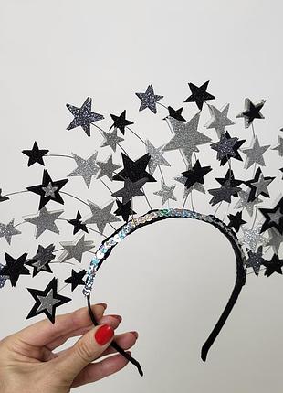 Зіркова корона на новий рік з чорними срібними та графітовими зірками на новорічну вечірку, корпорат