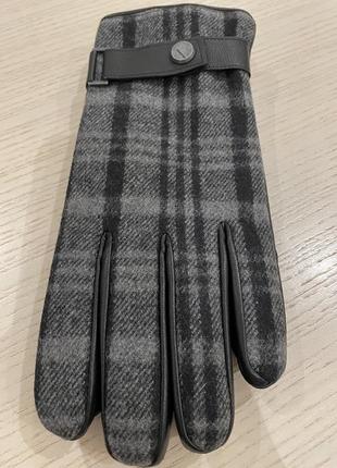 Перчатки reserved