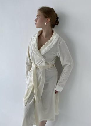 Халат жіночий довгий теплий молочного кольору з біркою