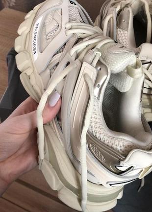 Кроссовки бежевые balenciaga track