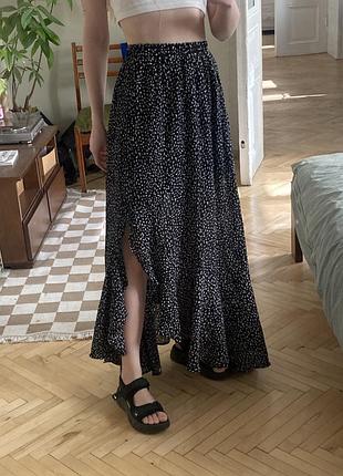 Сукня максі з вирізом