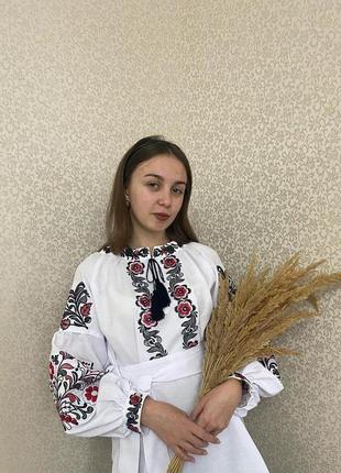 Вышитая рубашка