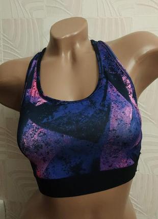 Красивый спортивный топ от f&amp;f