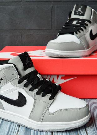 Зимние женские кроссовки Infrared air jordan 1 retro winter fur grey white black джордан серого с белым и серым цветов мех7 фото