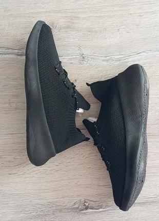 Нові стильні жіночі літні кросівки сітка текстиль р.39/25 см чорні та бежеві
