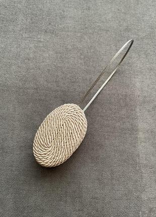 Магніт для штор на тросі кремовий, декор штор та портьєр, шторний підхват на магніті для тюлі та гардин