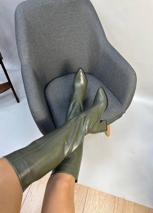 Женские сапоги из натуральной кожи на каблуке джакарта