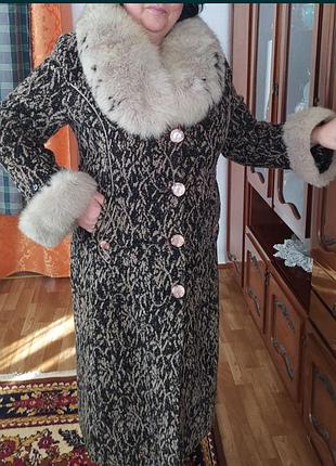 Продам зимове пальто на жінку великого розміру