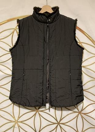 Теплая безрукавка tcm