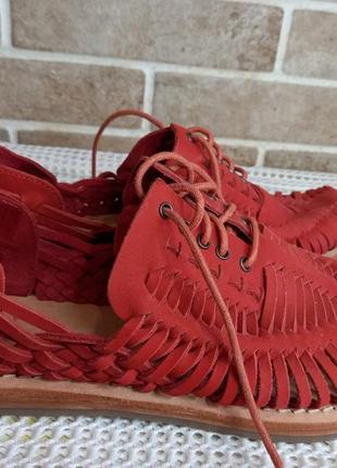 Босоножки кожанные kurt geiger 43р