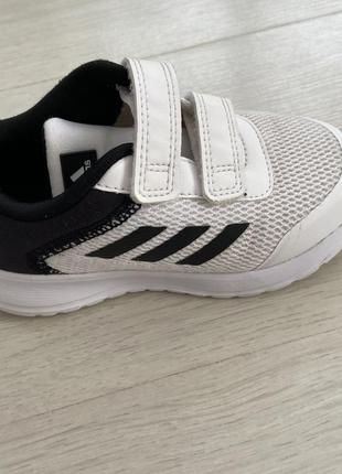 Кроссовки adidas
