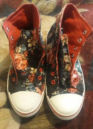 Кеды на девочку.