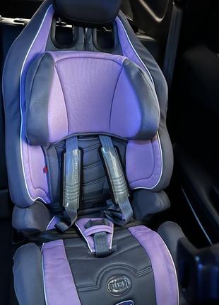 Автокрісло chicco 9-36 кг