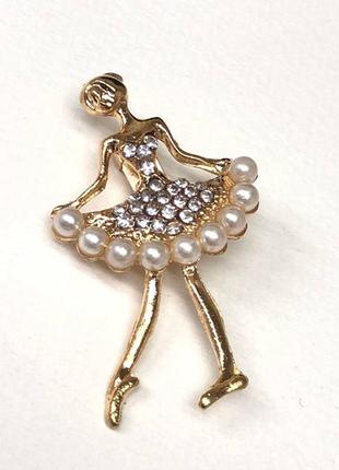 Брошка "дівчинка-перли" метал - золото