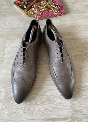 Кожаные брендовые туфли
