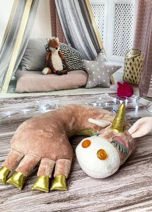 Подушка іграшка для подорожей