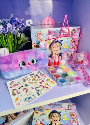 Детский набор с косметичкой