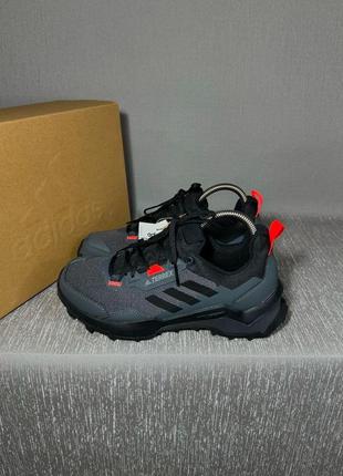 Оригінальні кросівки adidas terrex