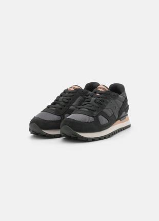 Жіночі кросівки saucony shadow original