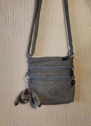 Мініатюрна сумочка alvar від kipling.