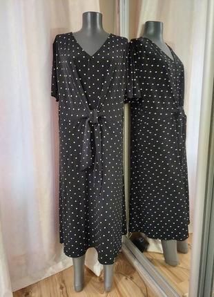 Шикарне в горох плаття 👗