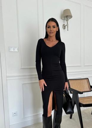 Стильное платье