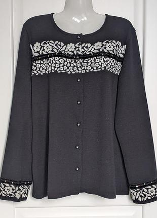 Вовняний кардиган на гудзиках