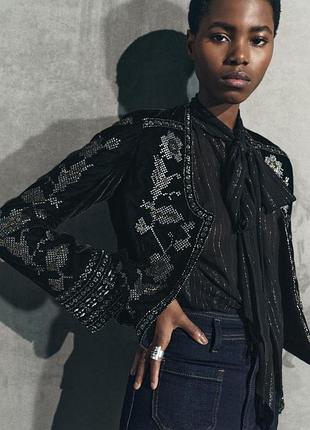 Оксамитова куртка з вишивкою — zw collection