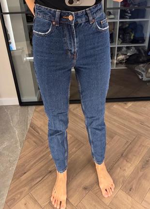 Джинси bershka mom jeans