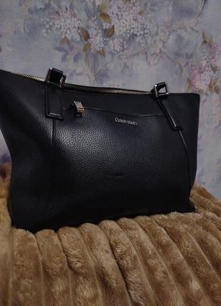Сумка женская 
calvin klein