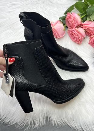 Кожаные ботильоны zara ботильоны котелки р.38