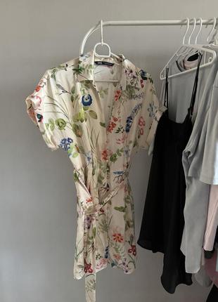 Короткое платье-рубашка zara с цветочным принтом