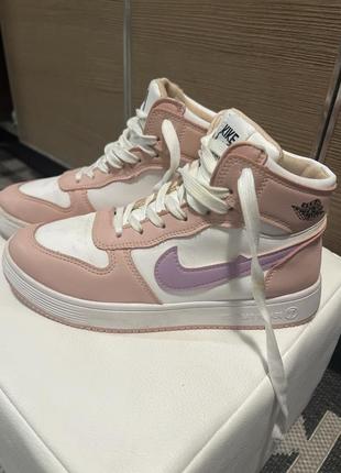 Кроссовки nike 36р.