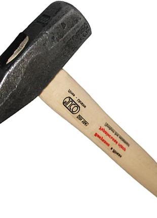 Молоток слесарный версия "традиционная" 0,7кг juco м1057